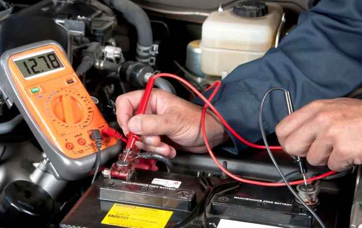 Elektrikli Arabalarda Şarj Problemi